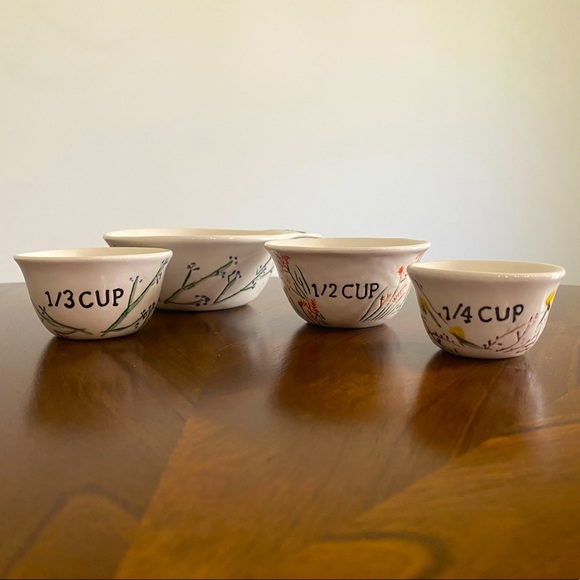 Anthropologie Danny Floral Measuring Cup Set - Picture 1 of 5